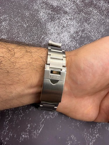 22mm tudor oyster bracelet - 22mm,